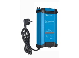 Blue Power IP22 Charger 12/20 (1)